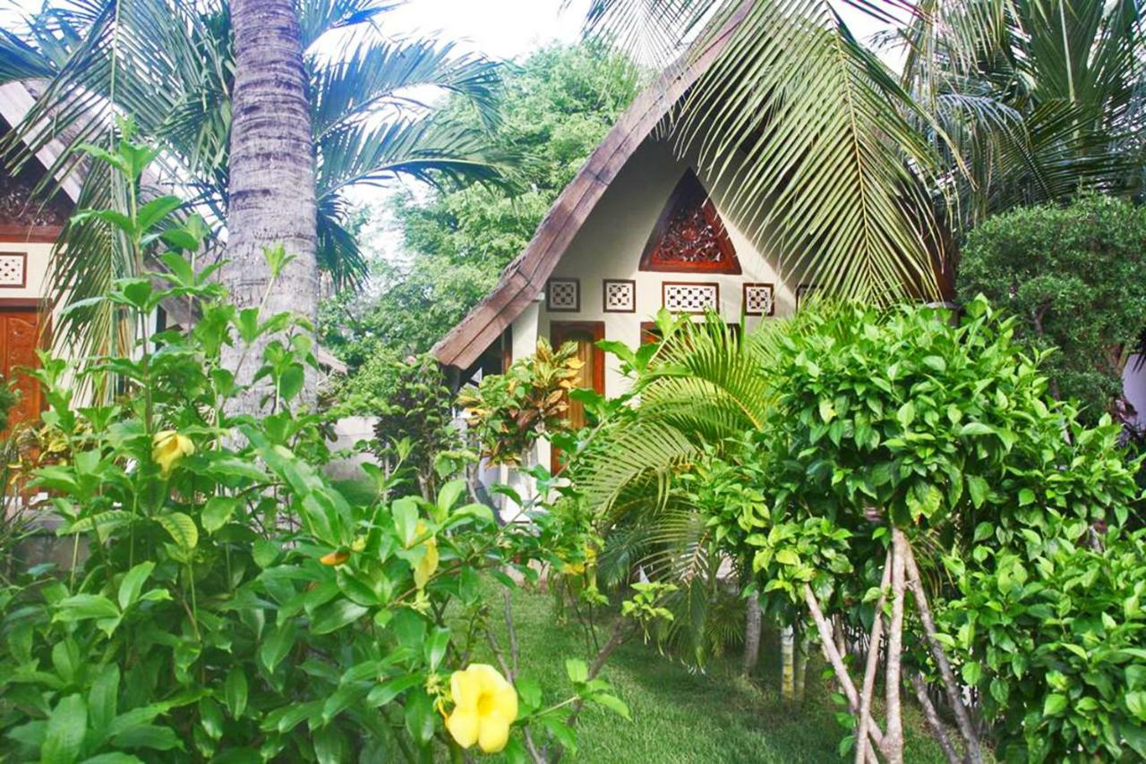 Pelangi Cottages Gili Air Extérieur photo